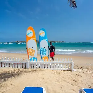 https://la-madrague-surf-beach-sea.hotelsdakar.com